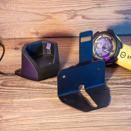 Uchwyt – mocowanie samochodowe latarki Stripelight	