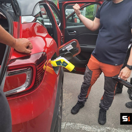 Wtyczka awaryjna do samochodów elektrycznych - Emergency Plug