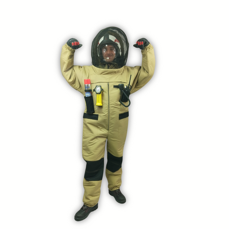 Trójwarstwowy kombinezon " HORNET-2" chroniący przed ukąszeniami szerszeni, pszczół, os
