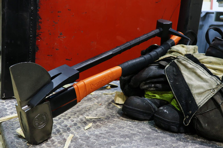 Topór Mauler od Fire Maul – rękojeść kompozytowa