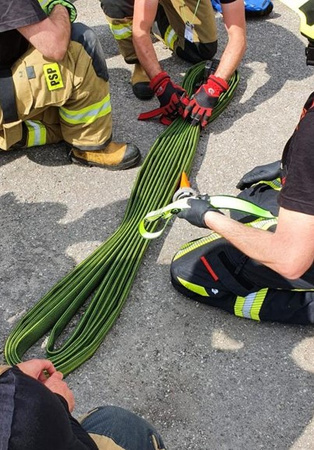 Pasek zaciskowy Courant Strapster do pakietu wężowego - 45 mm Żółty