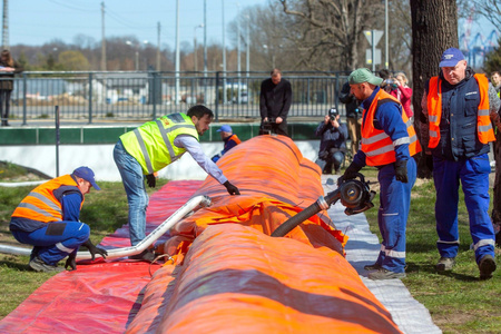 Trapezowa Zapora Przeciwpowodziowa